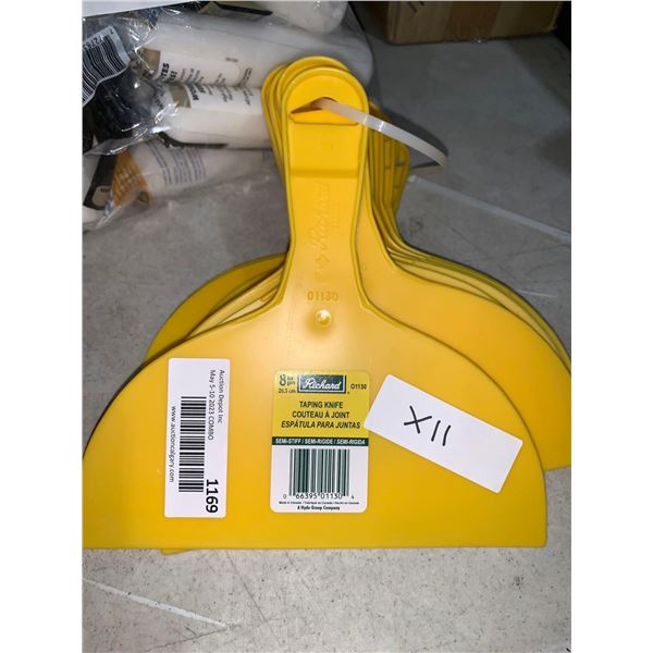 Richard 8" Taping Knife Lot of 11