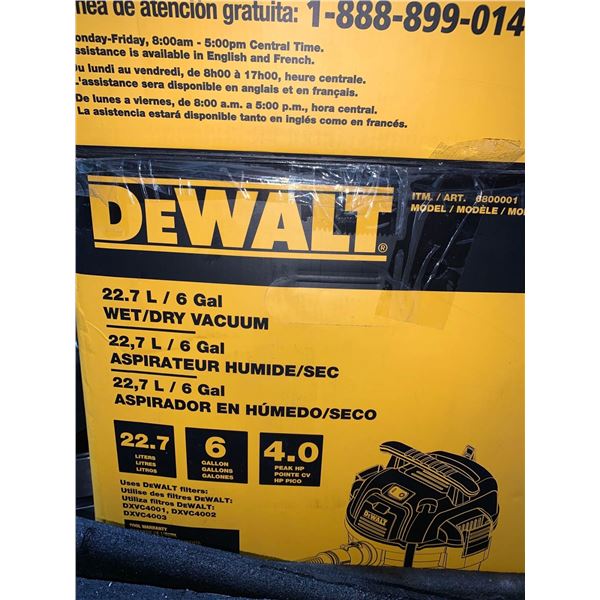 DeWalt 6 Gallon Wet/Dry Vacuum