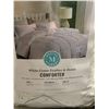 Image 2 : Martha Stewart White Goose Feather & Down Comforter King Size