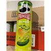 Image 2 : Pringles Dill Pickle Potato Chips 14x156g