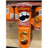 Image 2 : Pringles Buffalo Ranch Potato Chips 14 x 156g