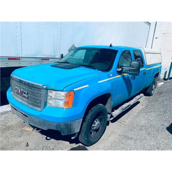 2012 GMC Sierra Pickup Truck, 4WD CREW CAB - SOLD AS IS, STARTS & RUNS, ENGINE LIGHT ON