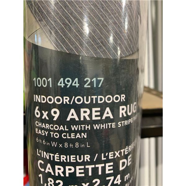 Hampton Bay Indoor Outdoor Area Rug 6x9' - Charcoal with White Stripes