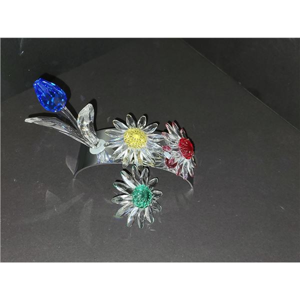 LOT OF 4 SWAROVSKI STEMMED FLOWERS AND DISPLAY UNIT
