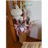 Image 1 : LARGE VINTAGE WICKER VASE WITH FLOWERS
