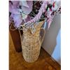 Image 2 : LARGE VINTAGE WICKER VASE WITH FLOWERS