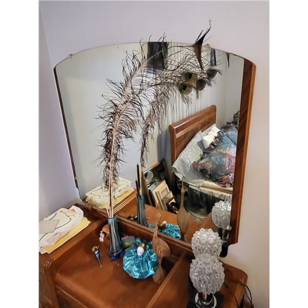 ALL DECOR IN THE MASTER BEDROOM