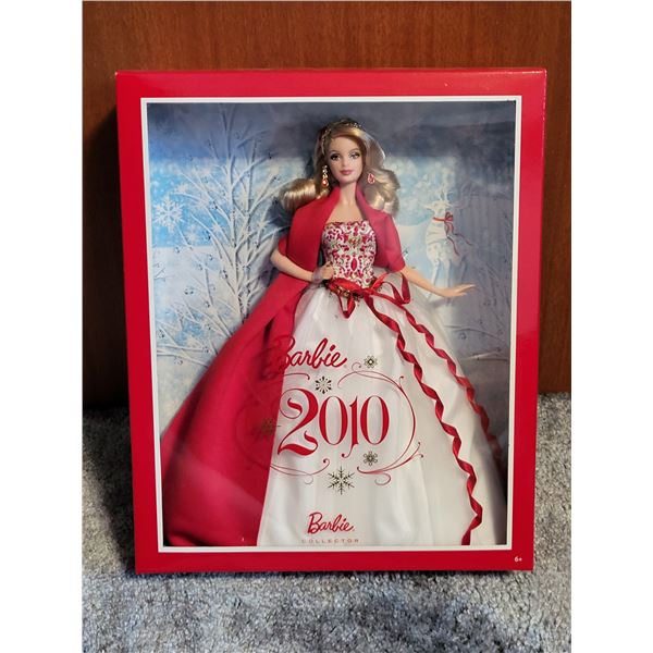 BARBIE 2010 HOLIDAY BARBIE COLLECTOR