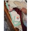 Image 2 : LOT OF DOILIES AND SOME OTHER LINEN LOT 1