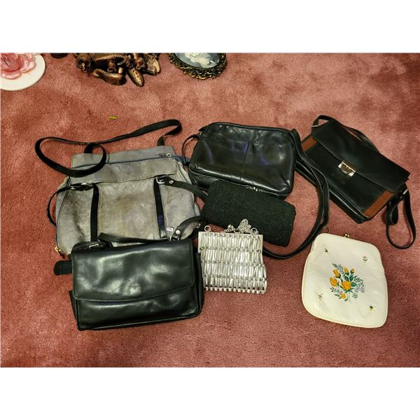 LOT OF PURSES