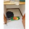 Image 2 : CONTENTS OF BATHROOM LINEN CLOSET