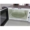 Image 2 : PANASONIC MICROWAVE MODEL NN-SD767W WITH INVERTER