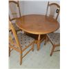 Image 2 : KITCHEN TABLE AND 4 CHAIRS