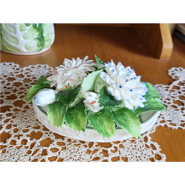 ROYAL ADDERLY FLORAL BONE CHINA DECOR PIECE
