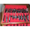 Image 3 : ONEIDA CUTLERY BOXED SET