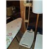 Image 3 : RANDOM LOT OF HOUSEHOLD ITEMS