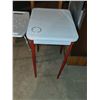 Image 4 : RANDOM LOT OF HOUSEHOLD ITEMS