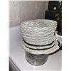 Image 3 : SIMPSON SEARS BLACK AND WHITE HAT IN BOX