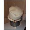 Image 3 : VINTAGE NADELLE WHITE HAT