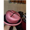 Image 7 : PINK AND BLACK CUTE VINTAGE HAT