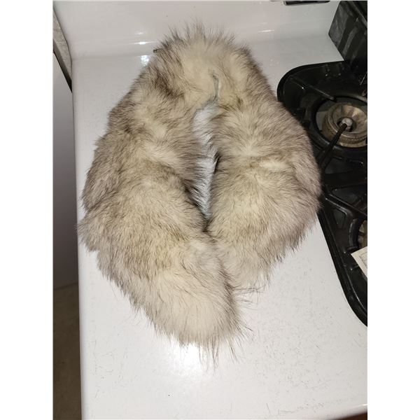 VINTAGE BLUE FOX FUR TIPPET
