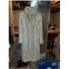 Image 2 : VINTAGE BLUE FOX FUR COAT HUDSON BAY CANADA WITH RECIPT