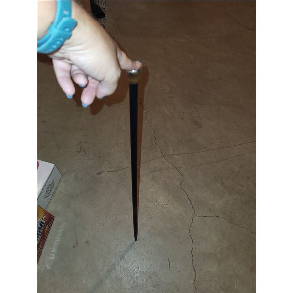 OLD VINTAGE BLACK WOODEN GENTLEMENS CANE