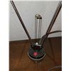 Image 2 : VINTAGE RABBIT EARS TV ANTENNA