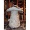 Image 2 : VERY LARGE WHITE CERAMIC MUSHROOM COOKIE JAR