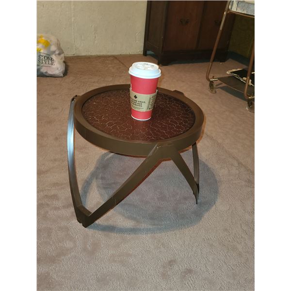 VINTAGE OUTDOOR SIDE PATIO TABLE