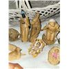 Image 2 : VINTAGE NATIVITY SCENE (15 PEICES)