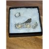 Image 2 : BLACK BOX WITH COSTUME JEWELLERY SET