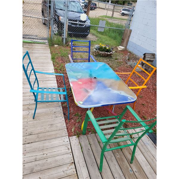 RAINBOW GLASS PATIO TABLE WITH 4 MATCHING CHAIRS