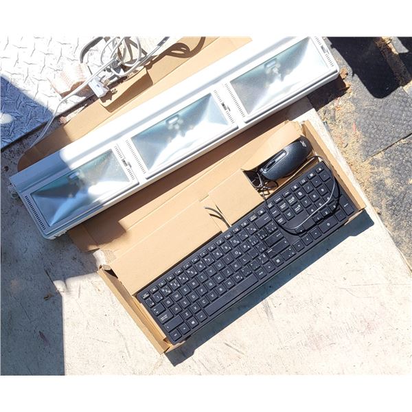 NEW IN BOX ACER KEYBOARD AND MOUSE +