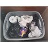 Image 1 : PLASTIC TOTE OF GLASSWARE