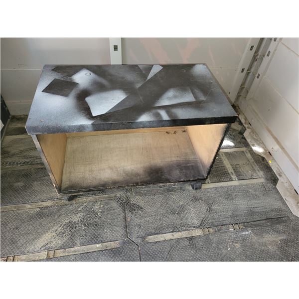 BLACK WOODEN WHEELED STAND