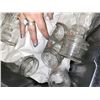 Image 5 : HDX TOTE FULL OF VINTAGE CANNING JARS