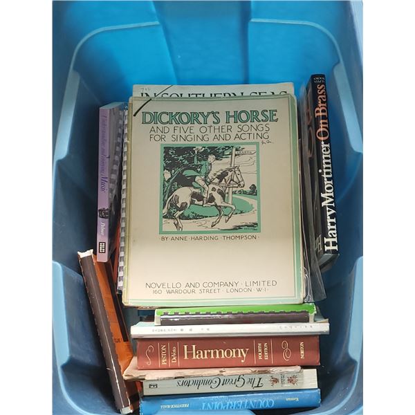 LARGE LOT OF SHEET MUSIC AND BOOKS