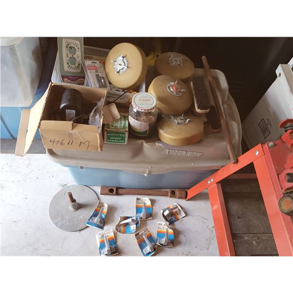LOT OF MISC ITEMS AND HARDWARE