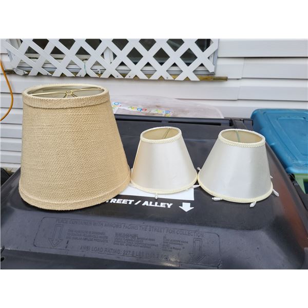 LOT OF 3 LAMPS