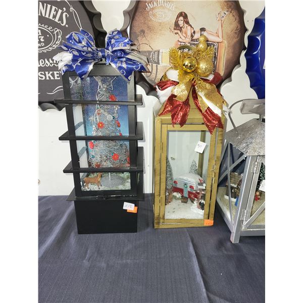 LOT OF 2 CHRISTMAS DECORATIVE LANTERNS LOT 1