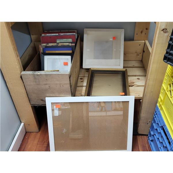SHELF OF PHOTO FRAMES LOT 1