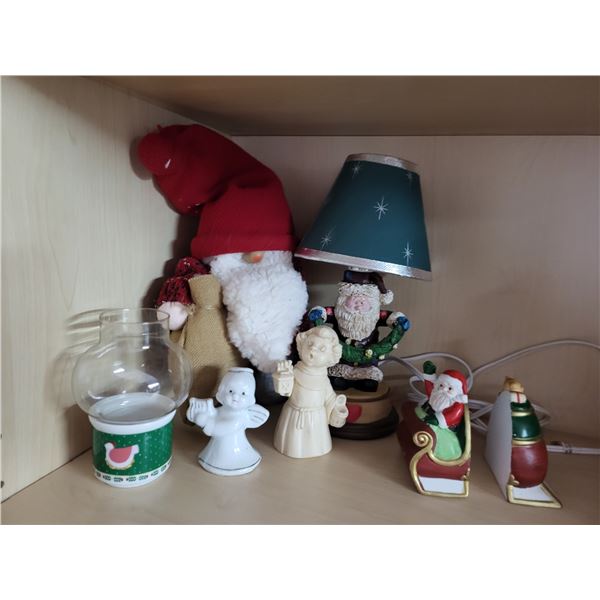 LOT OF CHRISTMAS ITEMS LOT 6