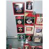 Image 3 : LOT OF VINTAGE COLLECTIBLE CHRISTMAS ORNAMENT BALLS LOT 2