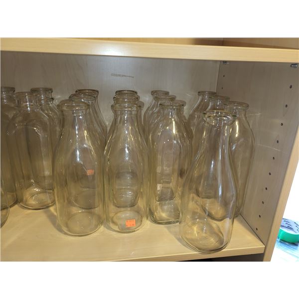 LOT OF 13 OLD GLASS MILK BOTTLES (3 OR 4 DIFFERENT TYPES)