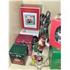 Image 2 : SHELF OF CHRISTMAS DECOR LOT 1