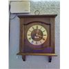 Image 1 : VINTAGE WESTCLOX QUARTZMATIC WALL CLOCK