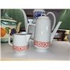 Image 8 : SHELF OF TEAPOTS LOT 1