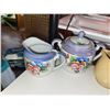 Image 2 : SHELF OF SUGAR AND CREAMER SETS