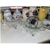 Image 7 : SHELF OF SUGAR AND CREAMER SETS